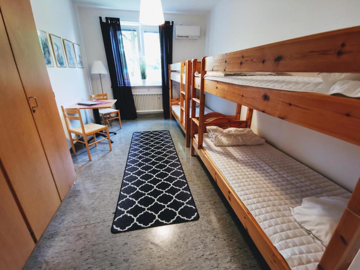 Falkoepings Vandrarhem/Hostel Esterno foto